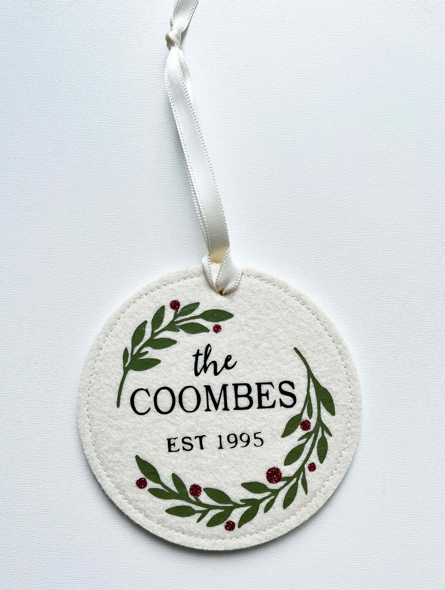 Family Name Ornament - Personalized Felt Wreath