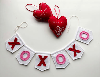 Applique XOXO Valentine Garland - Felt Garland