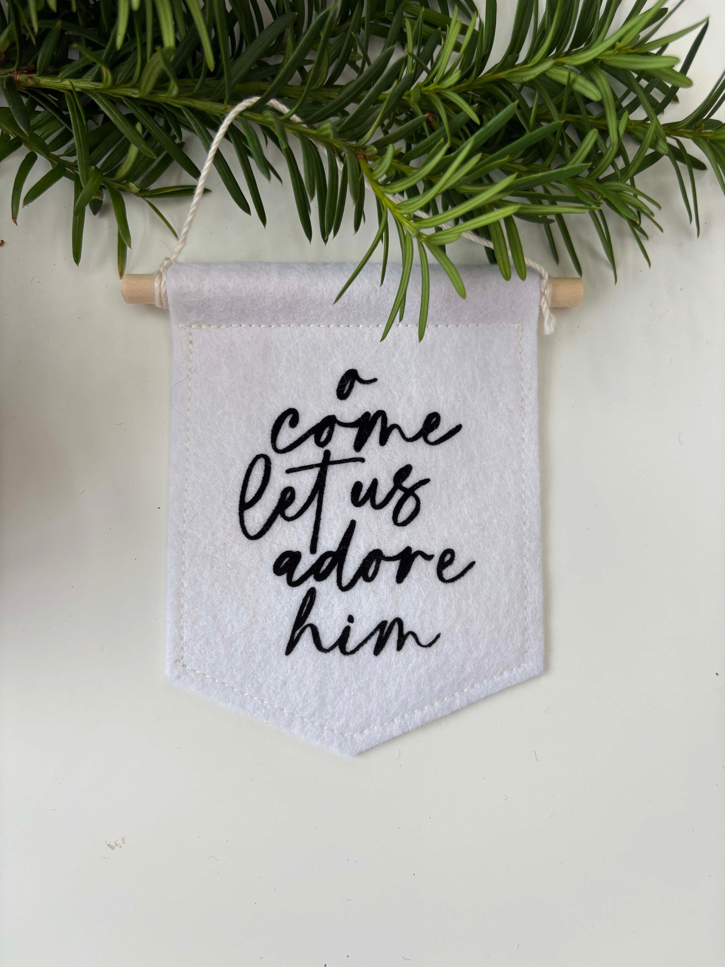 O Come Let Us Adore Him - Christmas Tree Ornament Banner