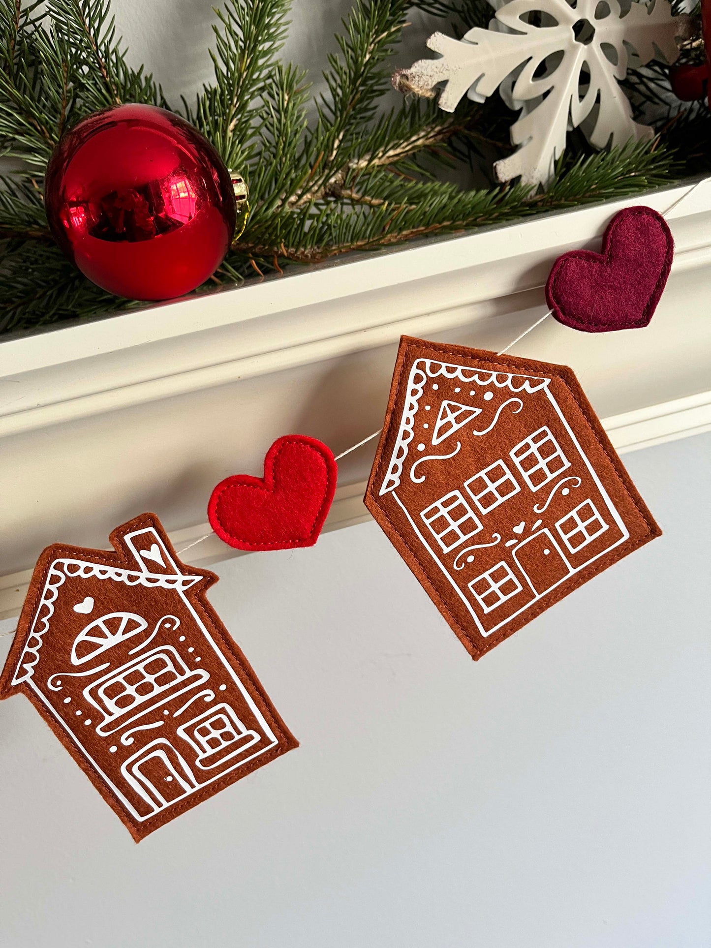 Gingerbread House Garland